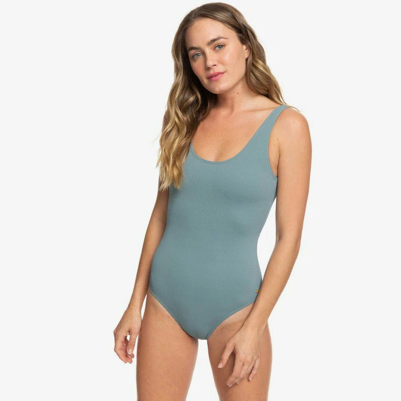 Roxy Seas The Day One Piece 3 Roxy Seas The Day One Piece